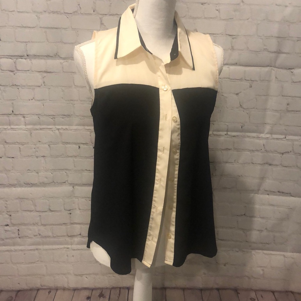 Black and Cream blouse by MINE - Size Small
